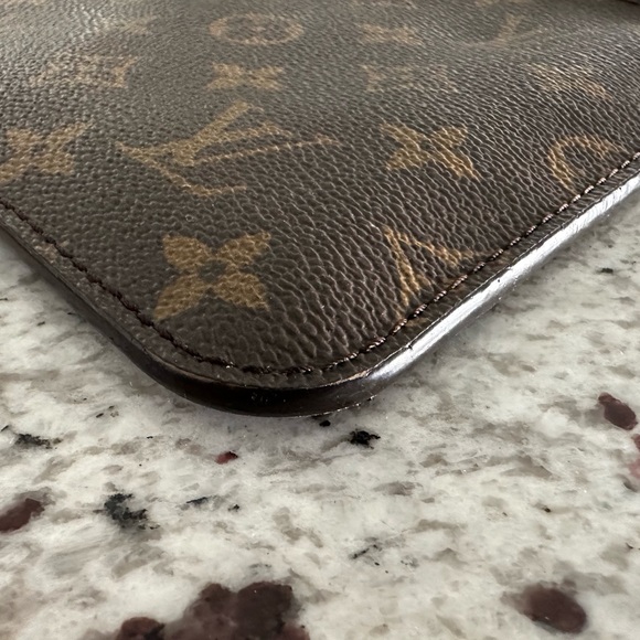 Authentic Louis‎ Vuitton Monogram Oversized Zip Pouch Bag - Picture 6 of 15